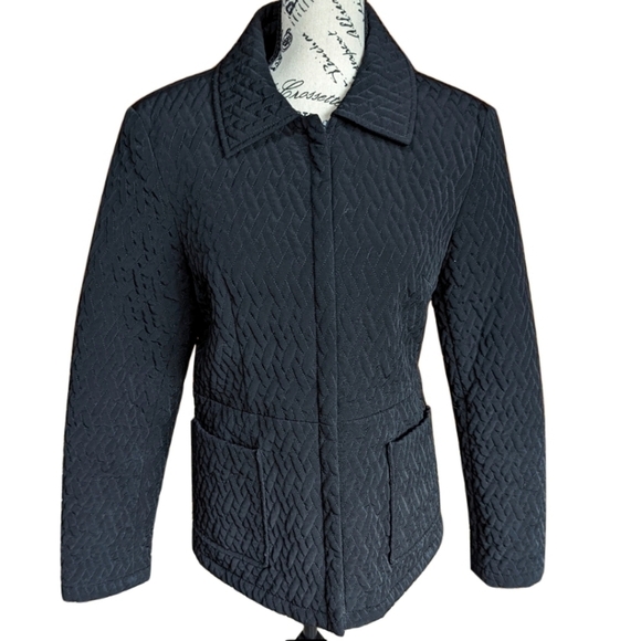 ✨ Esprit Size M Black Quilted Zip Up Jacket – Lined, Cozy & Stylish 🧥 - Picture 11 of 13